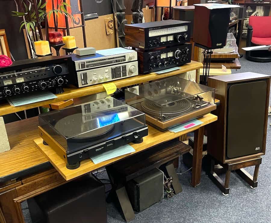 Various electronics at Cherry Vintage Audio
