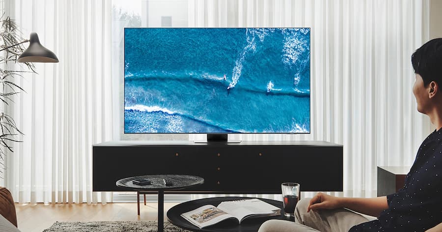 2022 Samsung Neo QLED TV Lifestyle